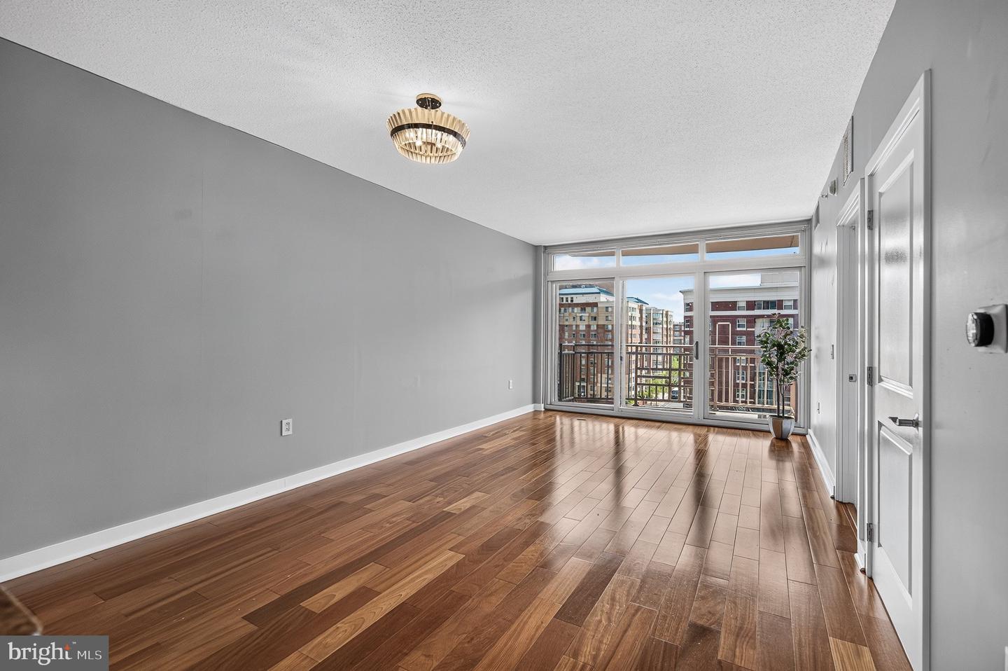 888 N Quincy St #804 Property Photo 11