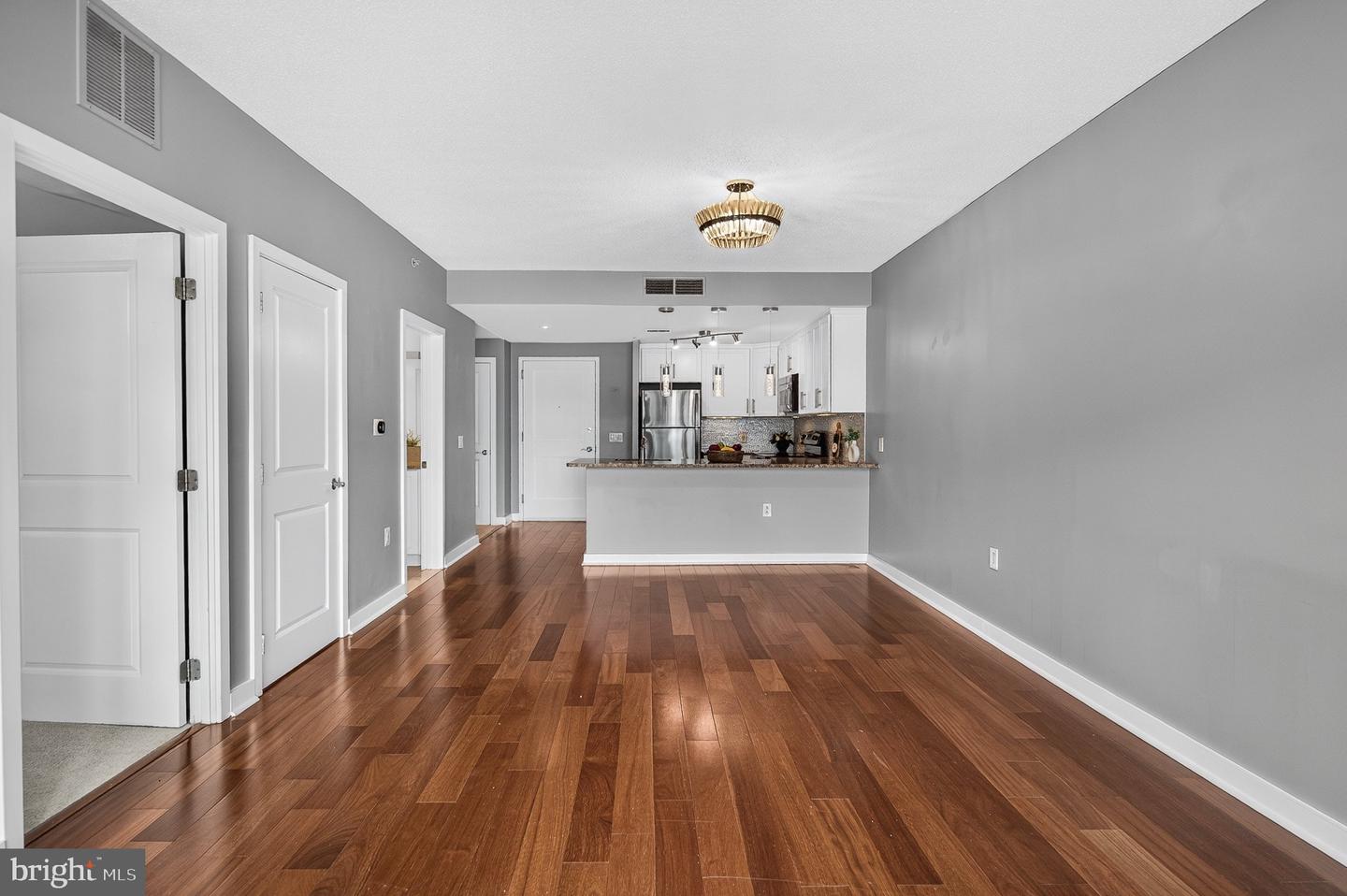 888 N Quincy St #804 Property Photo 12