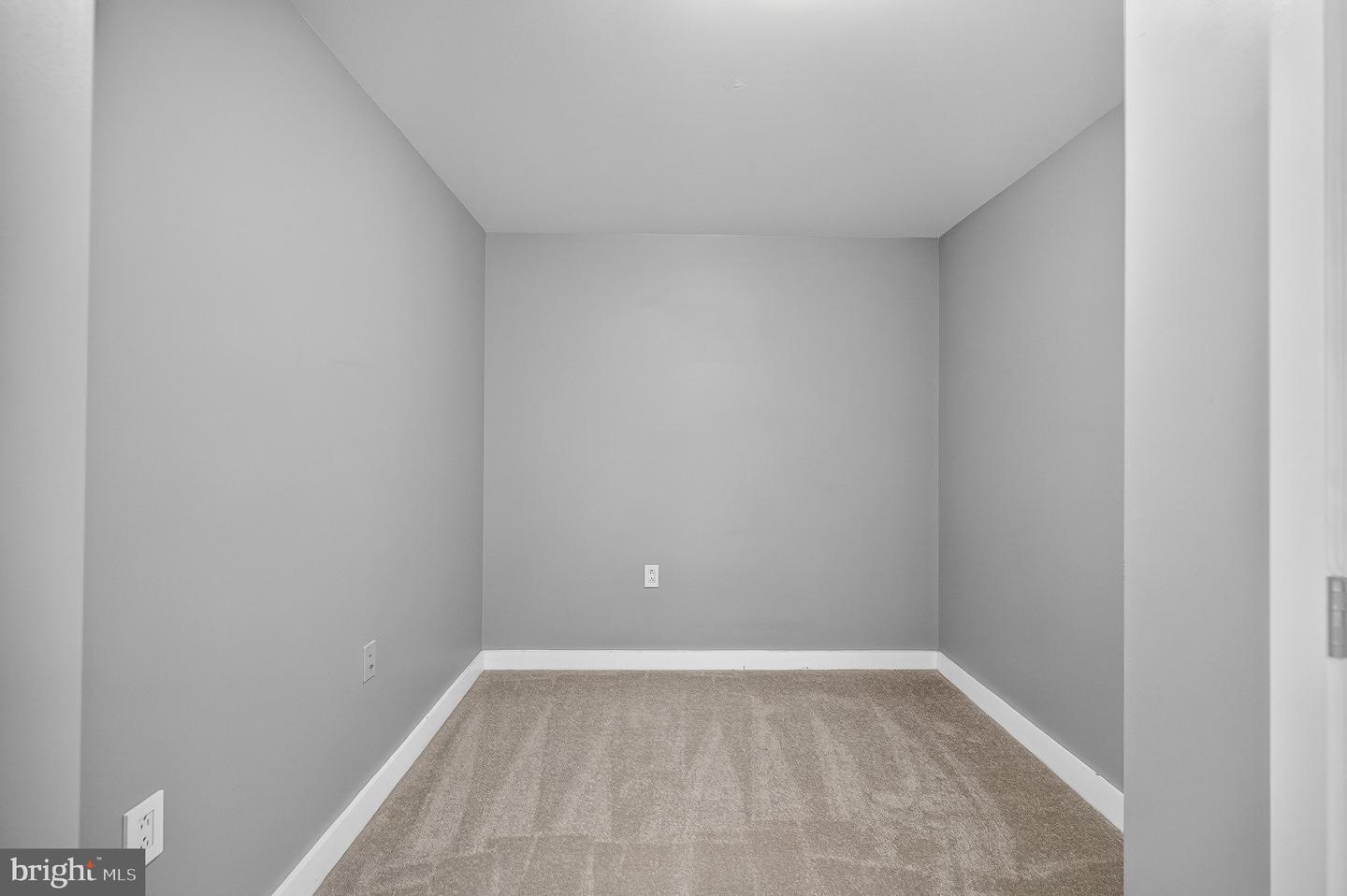 888 N Quincy St #804 Property Photo 15