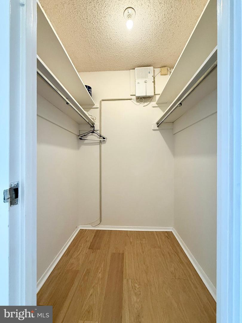 4141 N Henderson Rd #1007 Property Photo 3