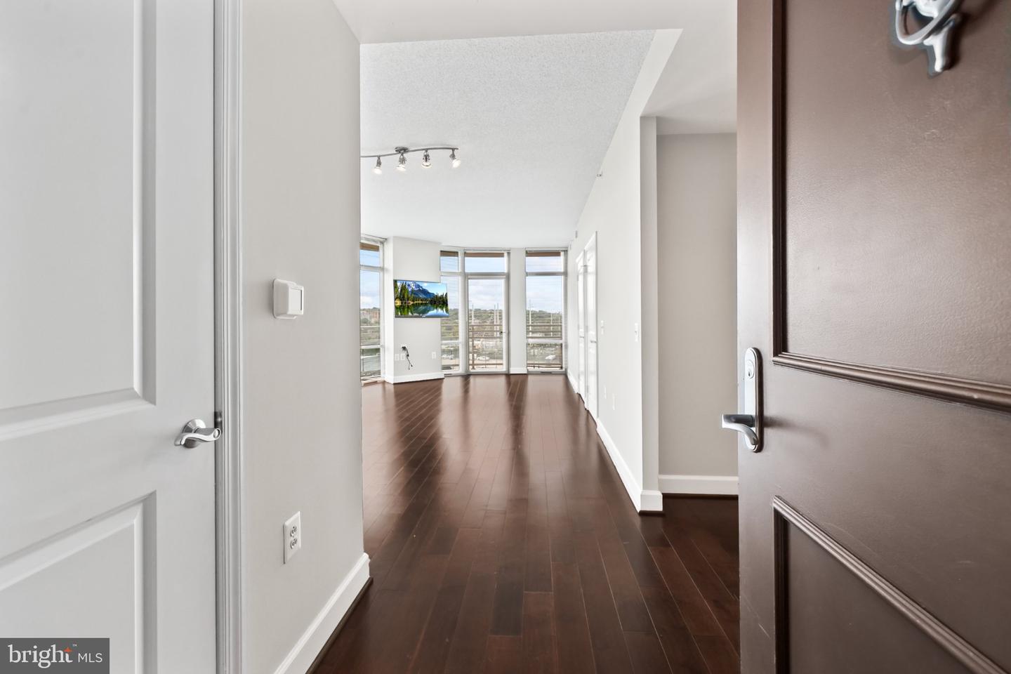 3600 S Glebe Rd S #501w Property Photo 3