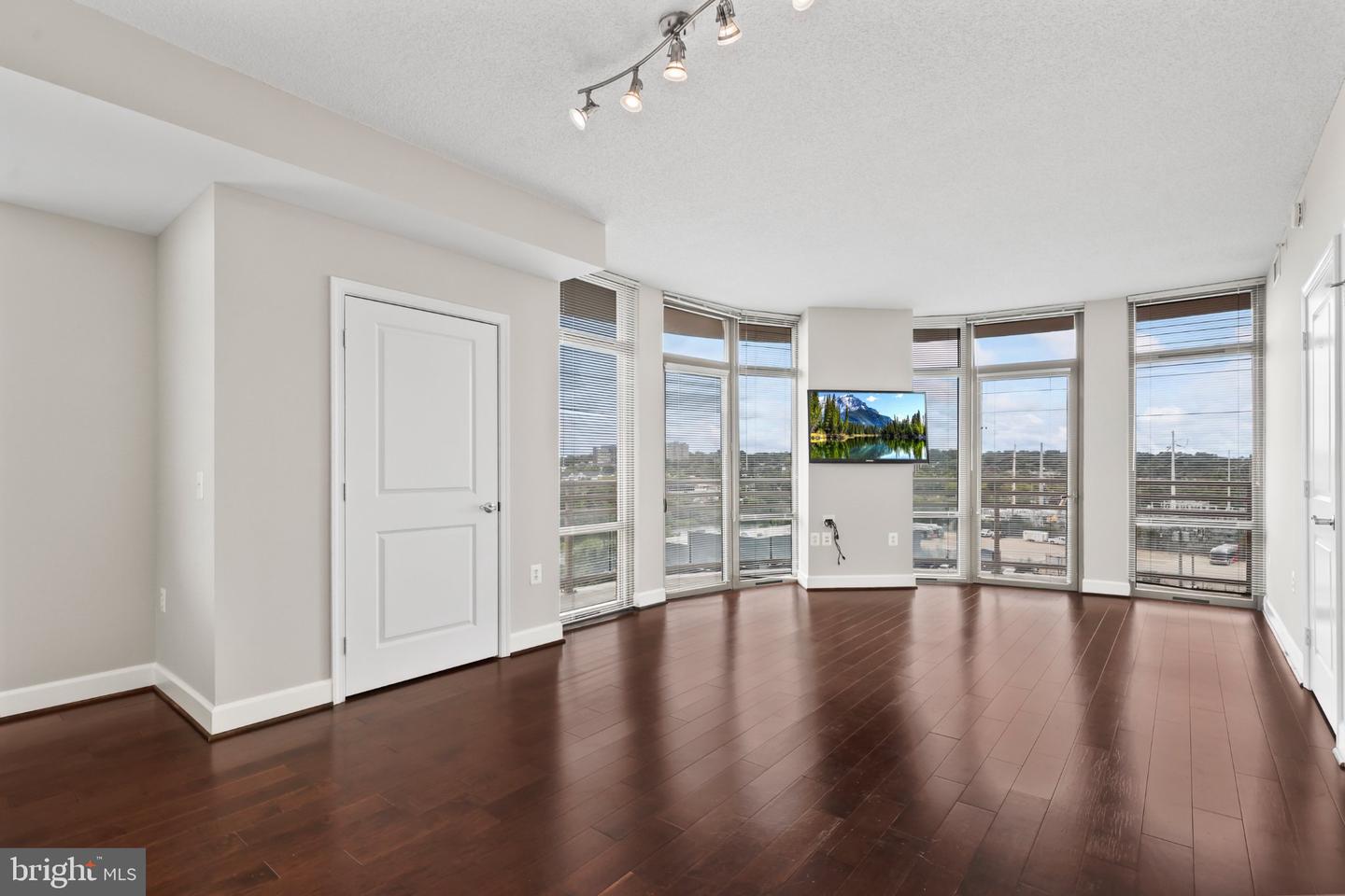 3600 S Glebe Rd S #501w Property Photo 5