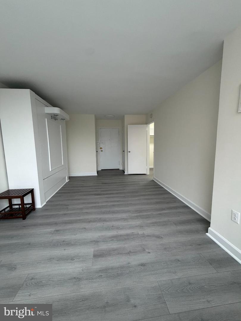1111 Arlington Blvd #947 Property Photo 6