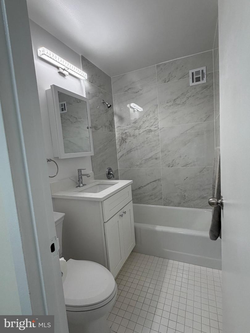 1111 Arlington Blvd #947 Property Photo 23