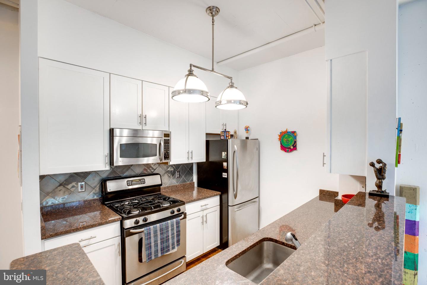 1205 N Garfield St #301 Property Photo 14