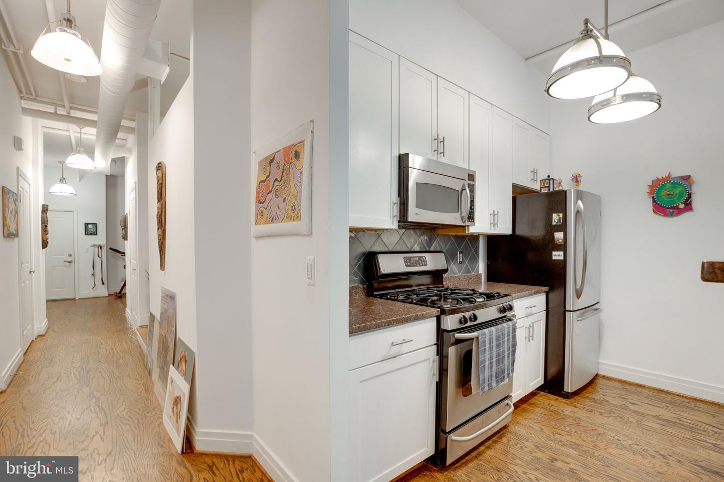 1205 N Garfield St #301 Property Photo 23
