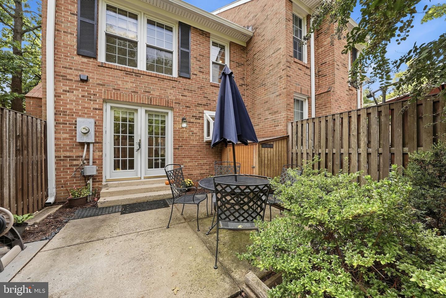 2568 S Arlington Mill Dr #1 Property Photo 24