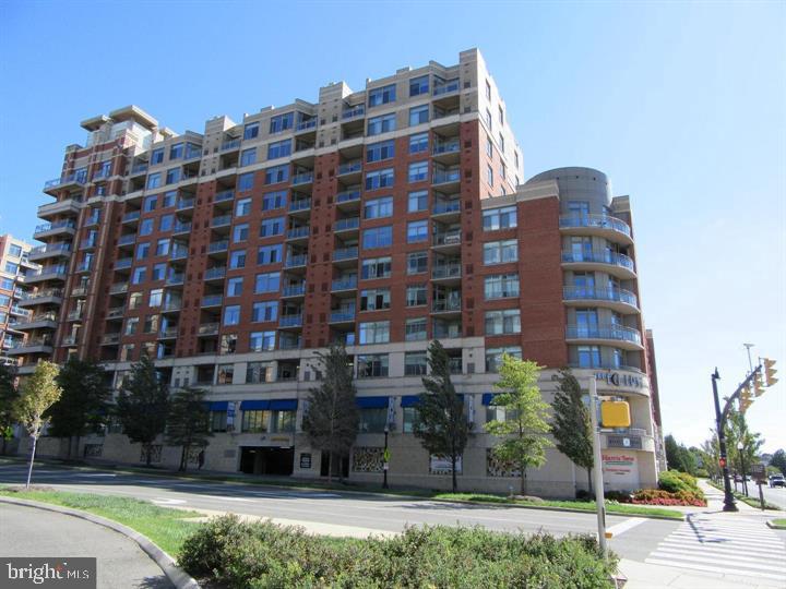 3600 Glebe Rd S #425 Property Photo 2