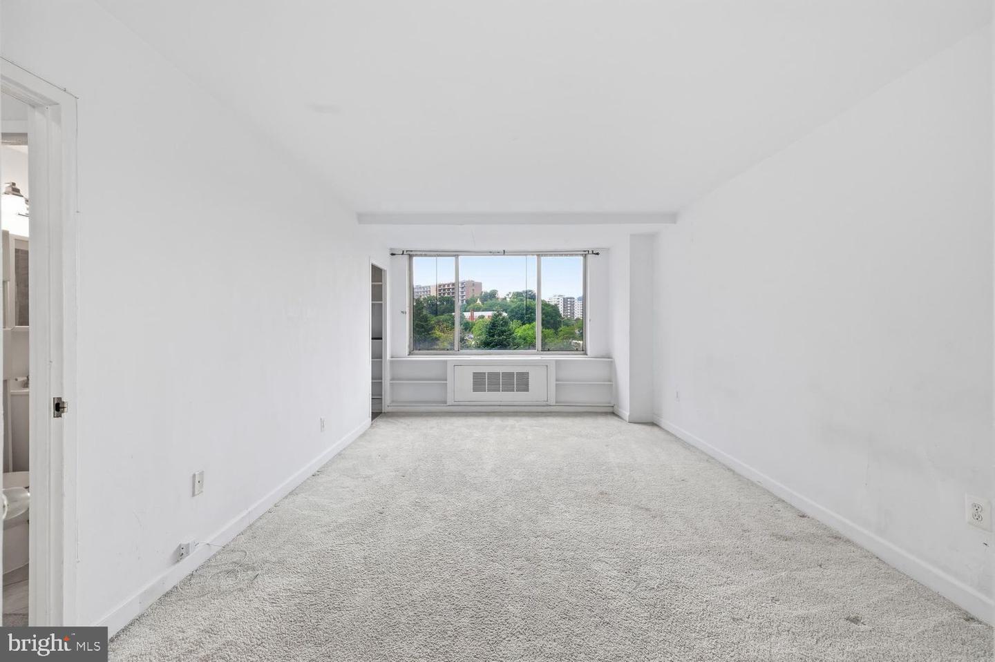 1121 Arlington Blvd #634 Property Photo 9