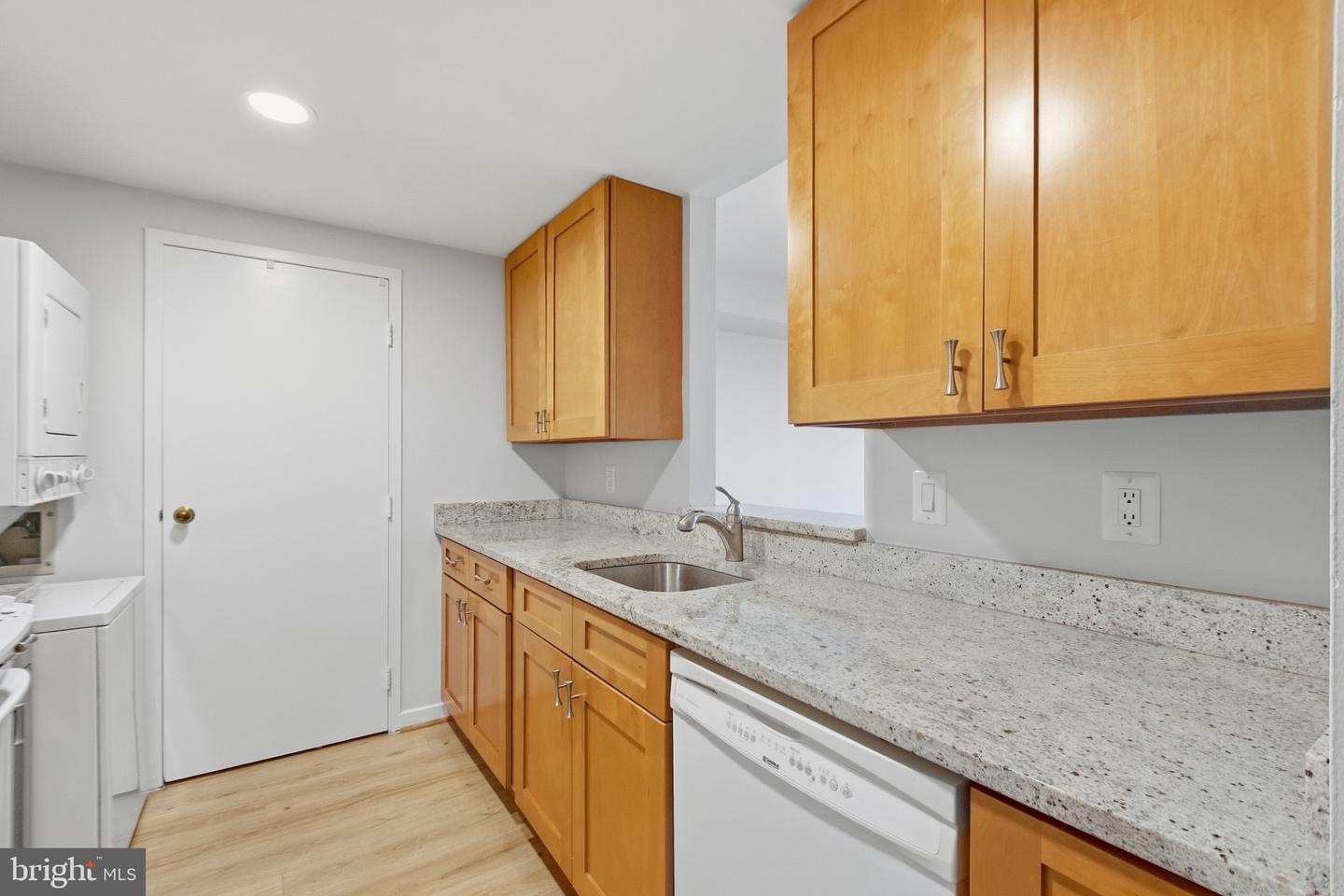 1530 Key Blvd #222 Property Photo 16