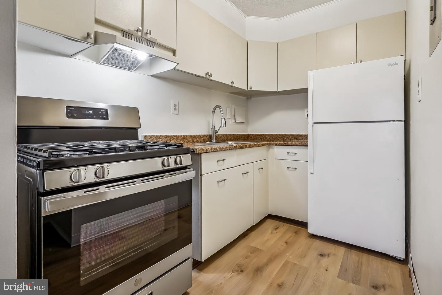 4600 S Four Mile Run Dr #629 Property Photo 8