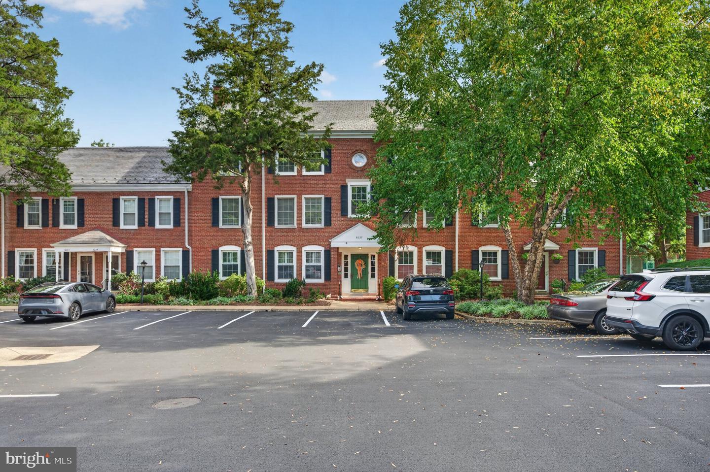 3027 S Columbus St S #b1 Property Photo 1