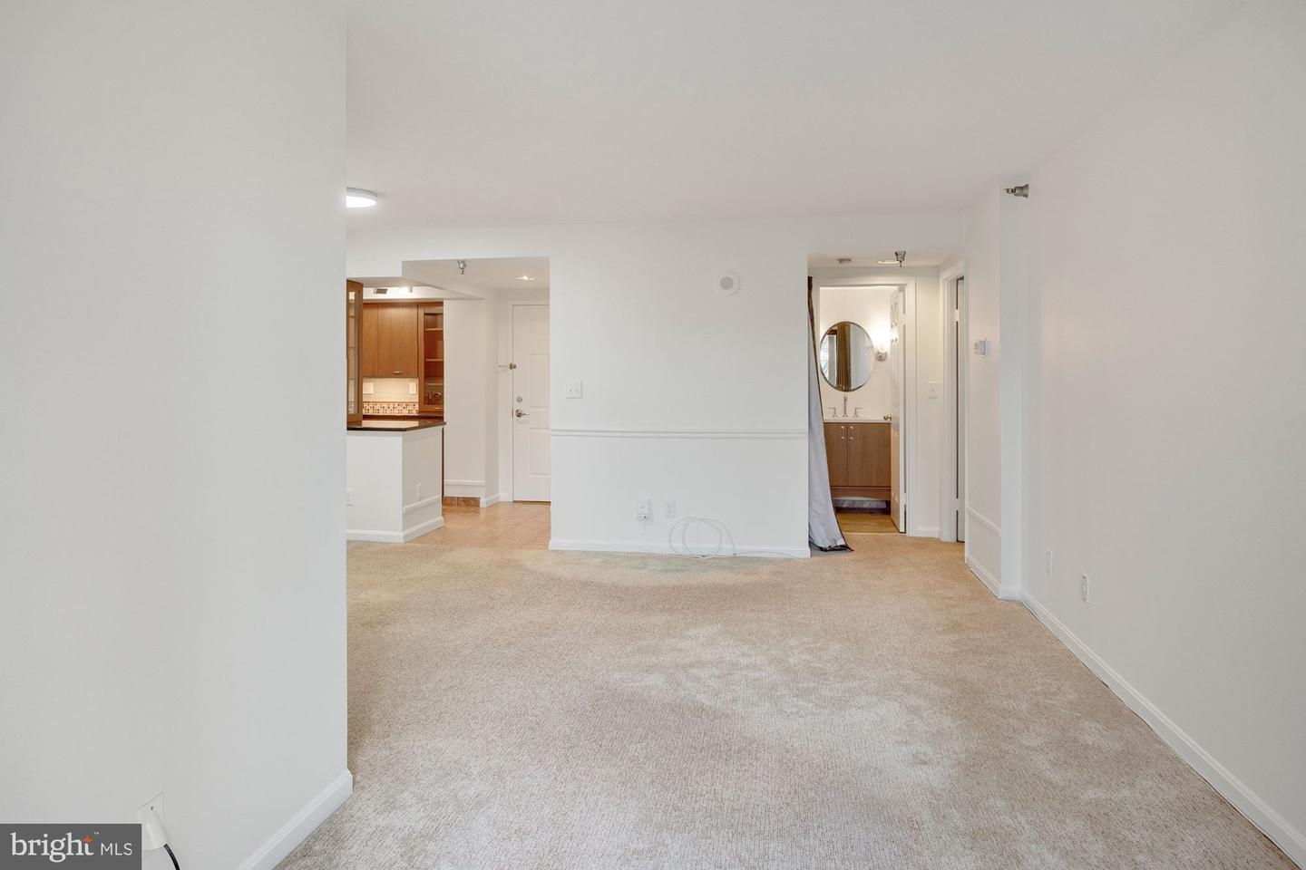 2400 Clarendon Blvd #516 Property Photo 18