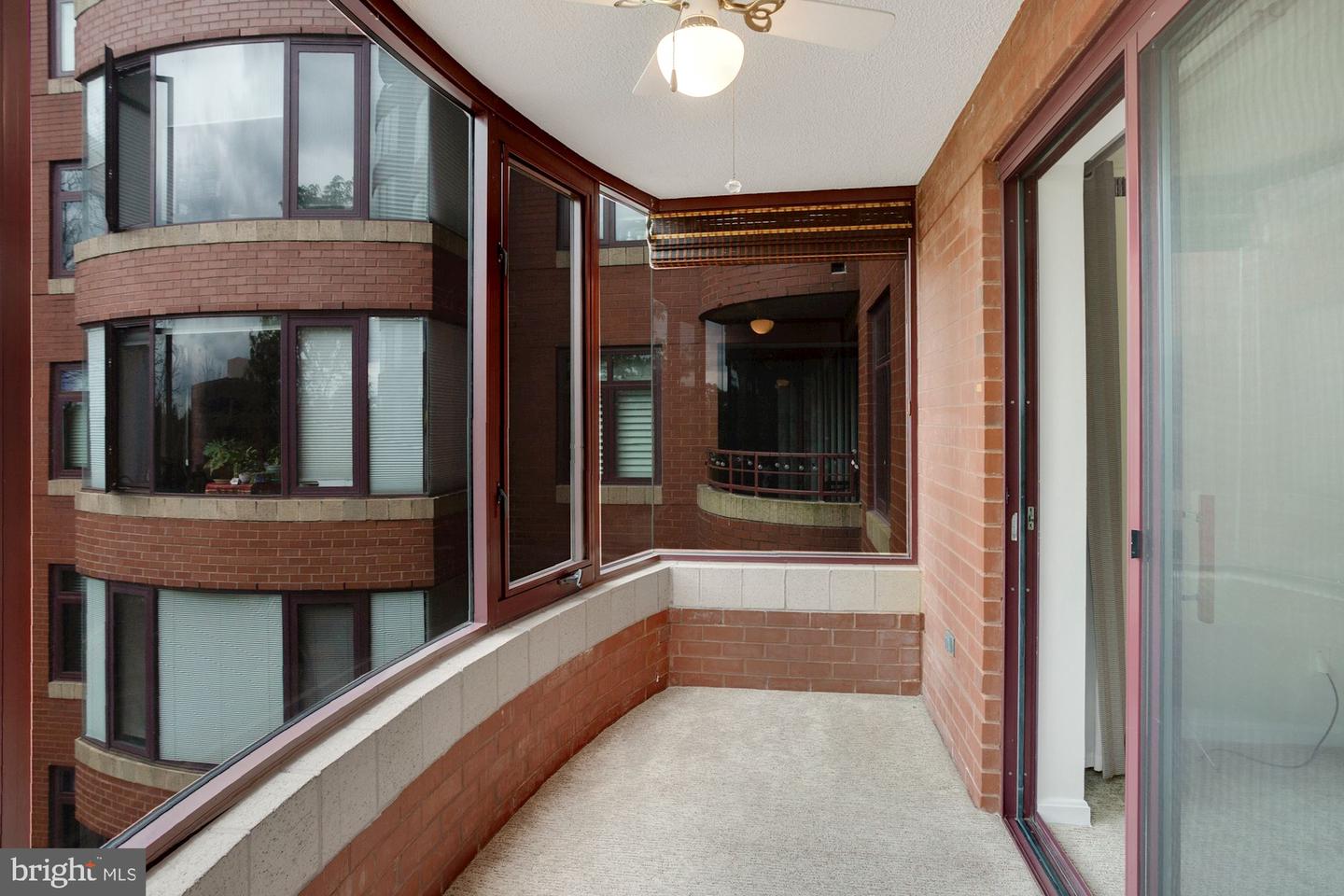 2400 Clarendon Blvd #516 Property Photo 20