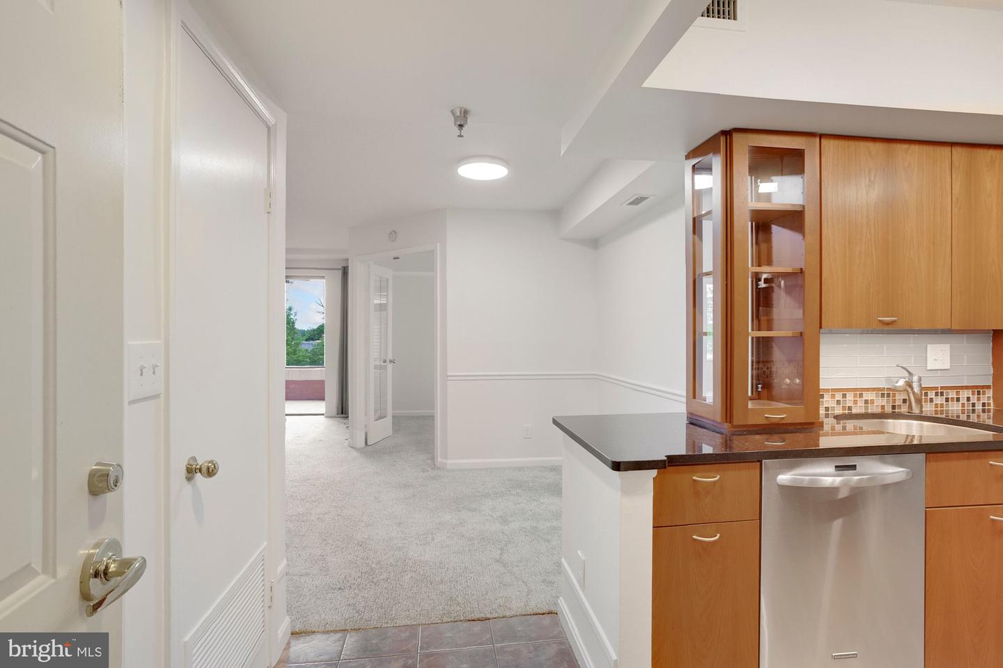 2400 Clarendon Blvd #516 Property Photo 27