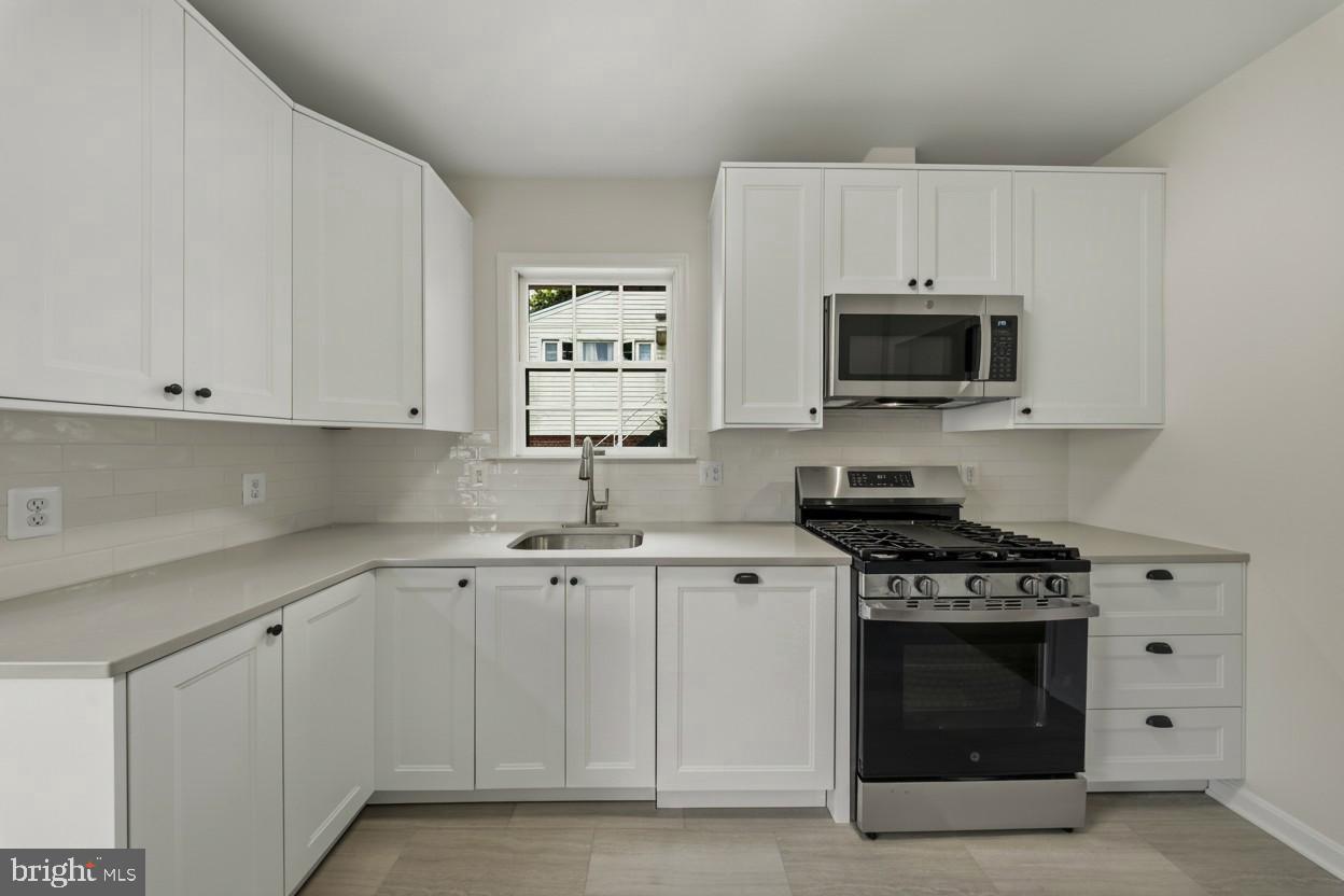 1801 S Glebe Rd Property Photo 6