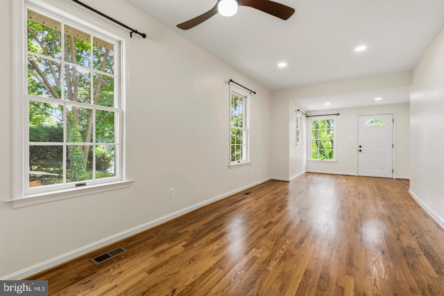 1801 S Glebe Rd Property Photo 11