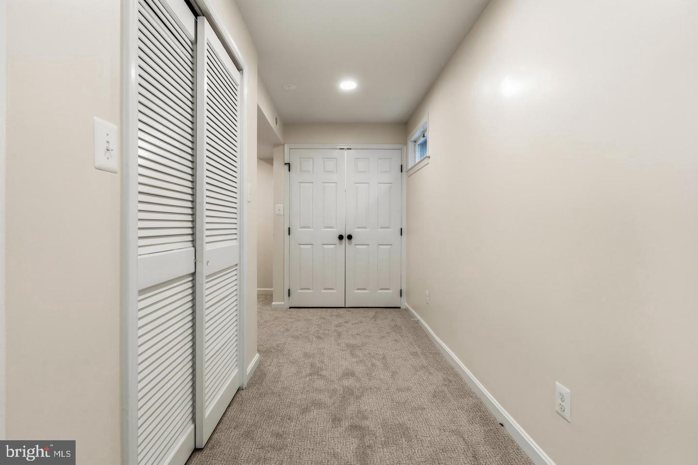1801 S Glebe Rd Property Photo 30