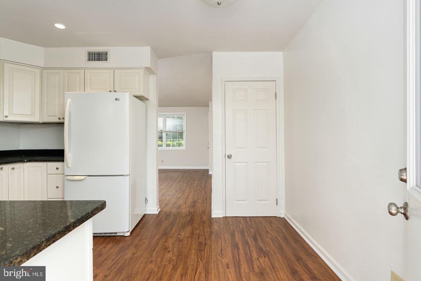 2731 S Walter Reed Dr #c Property Photo 11