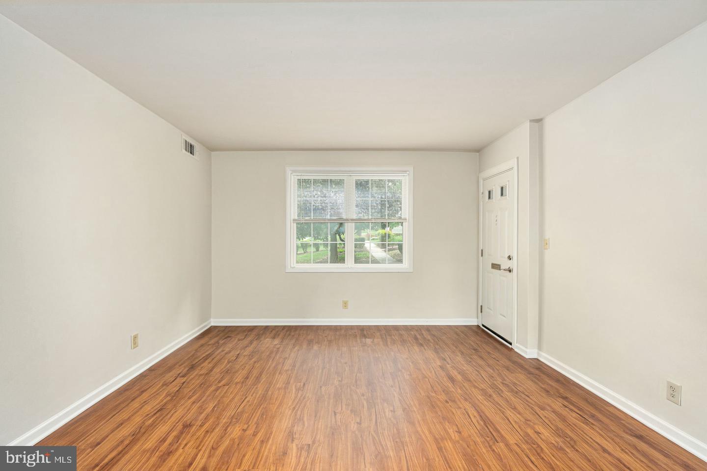 2731 S Walter Reed Dr #c Property Photo 22