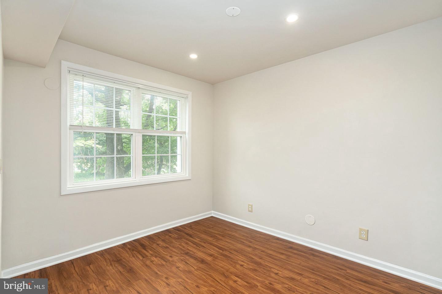 2731 S Walter Reed Dr #c Property Photo 23