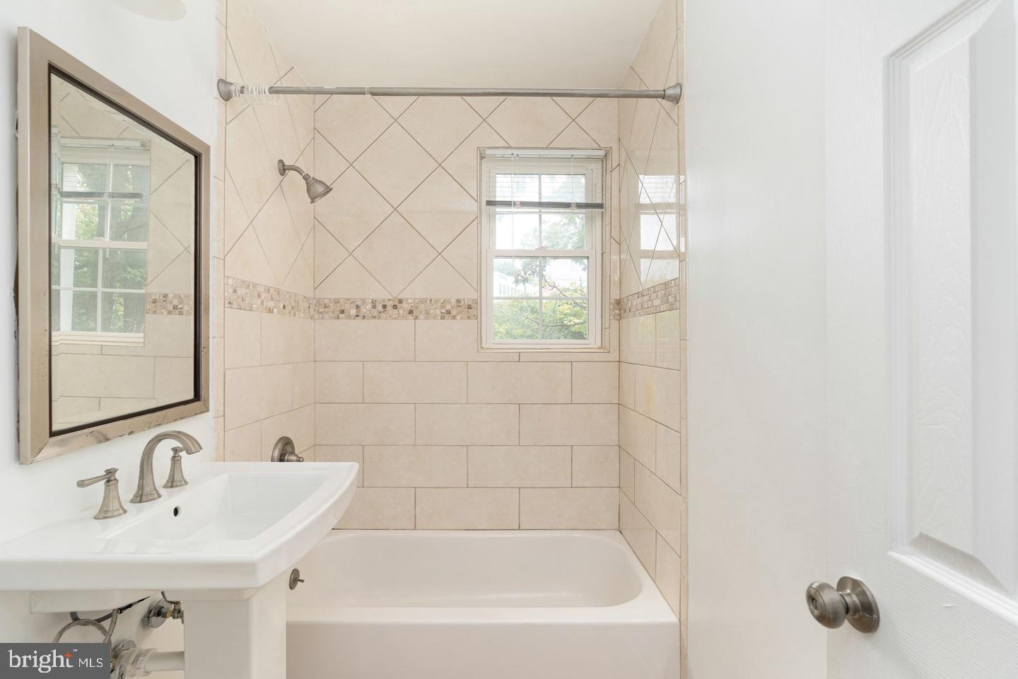 2731 S Walter Reed Dr #c Property Photo 26