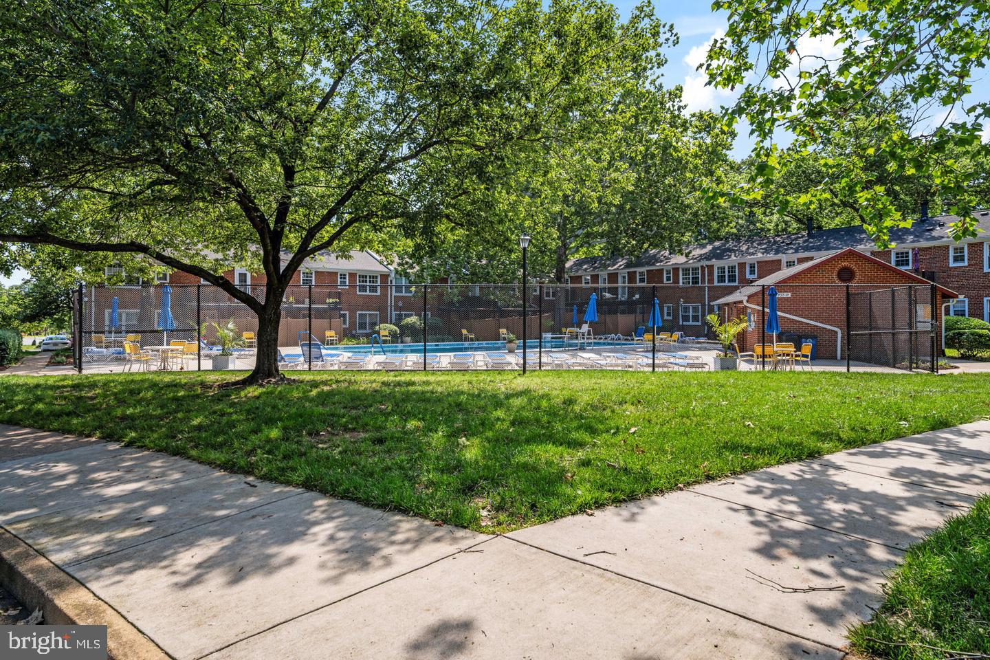 2731 S Walter Reed Dr #c Property Photo 45