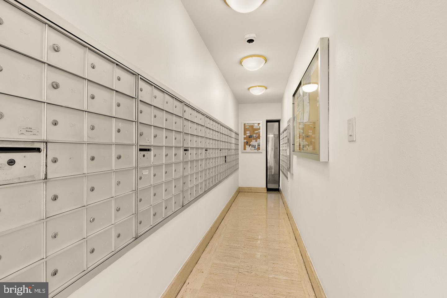 1300 Army Navy Dr #503 Property Photo 27