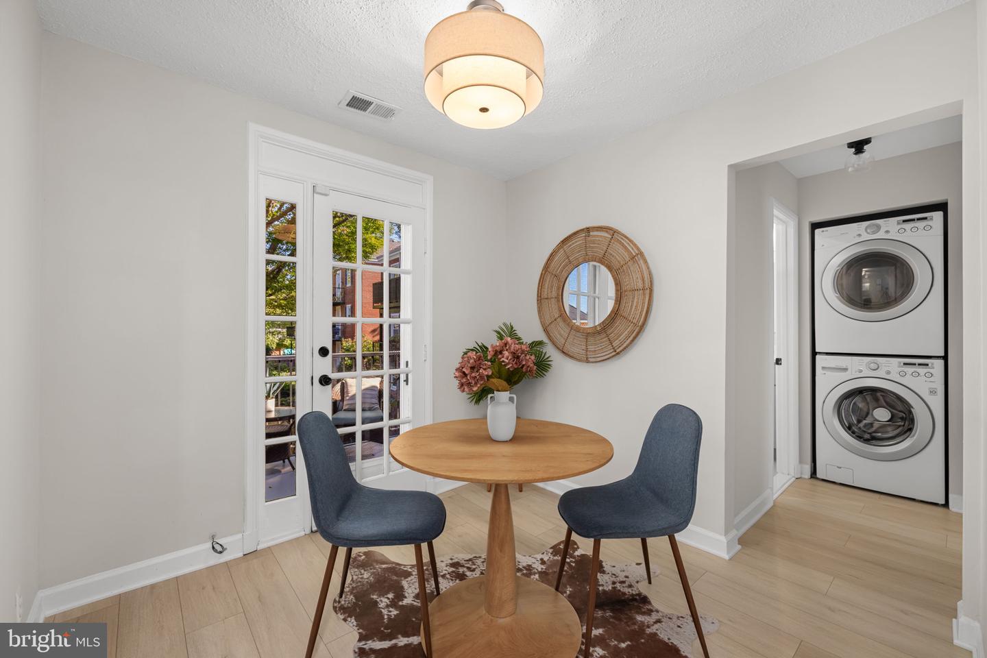 2865 S Buchanan St #b2 Property Photo 12