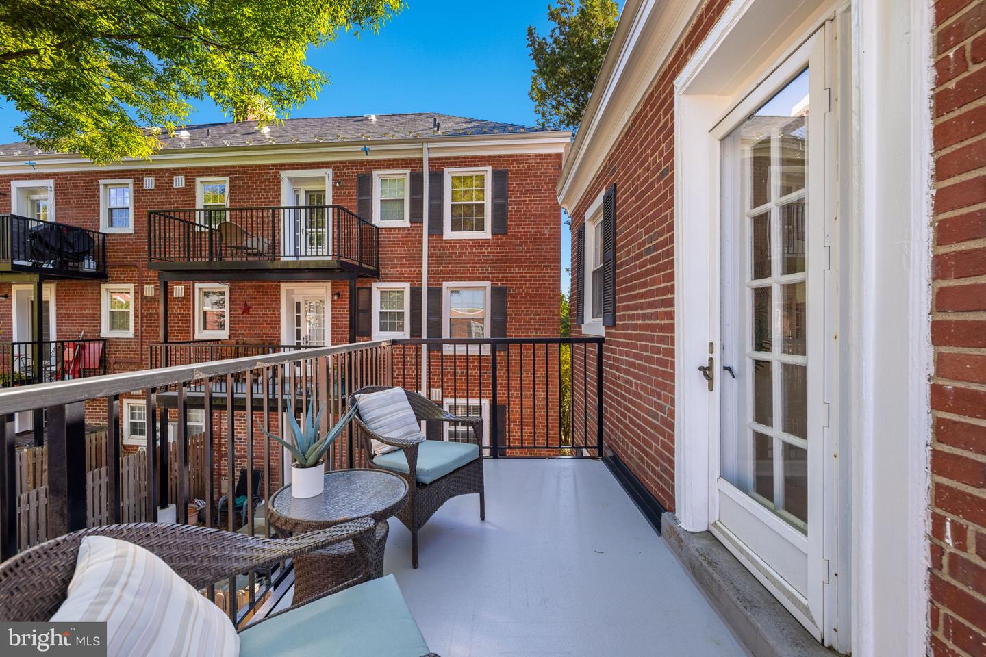 2865 S Buchanan St #b2 Property Photo 30