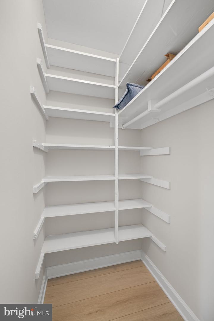 2865 S Buchanan St #b2 Property Photo 31