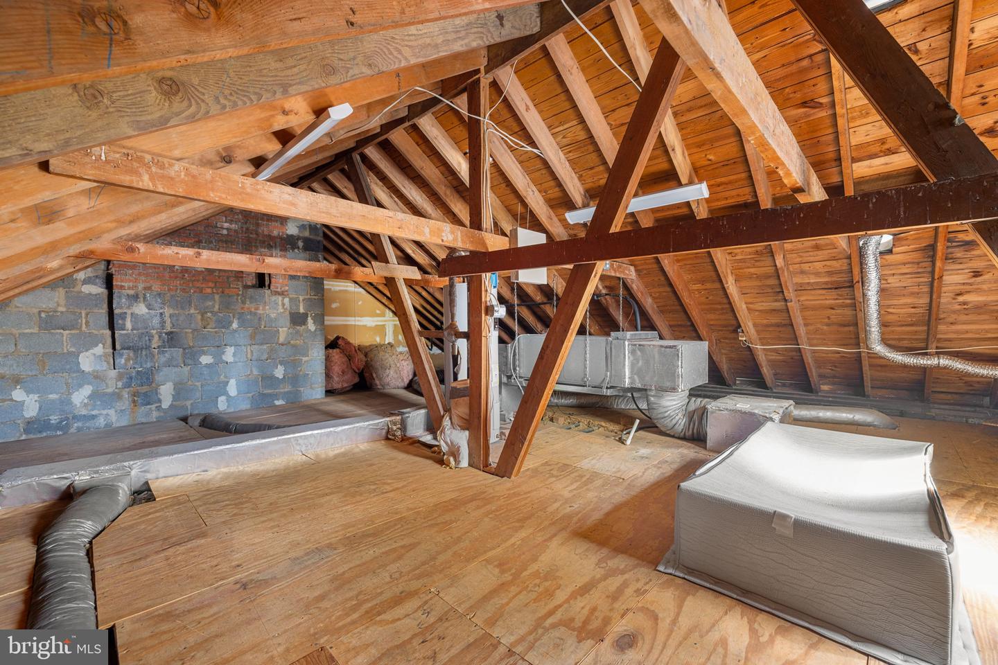 2865 S Buchanan St #b2 Property Photo 32