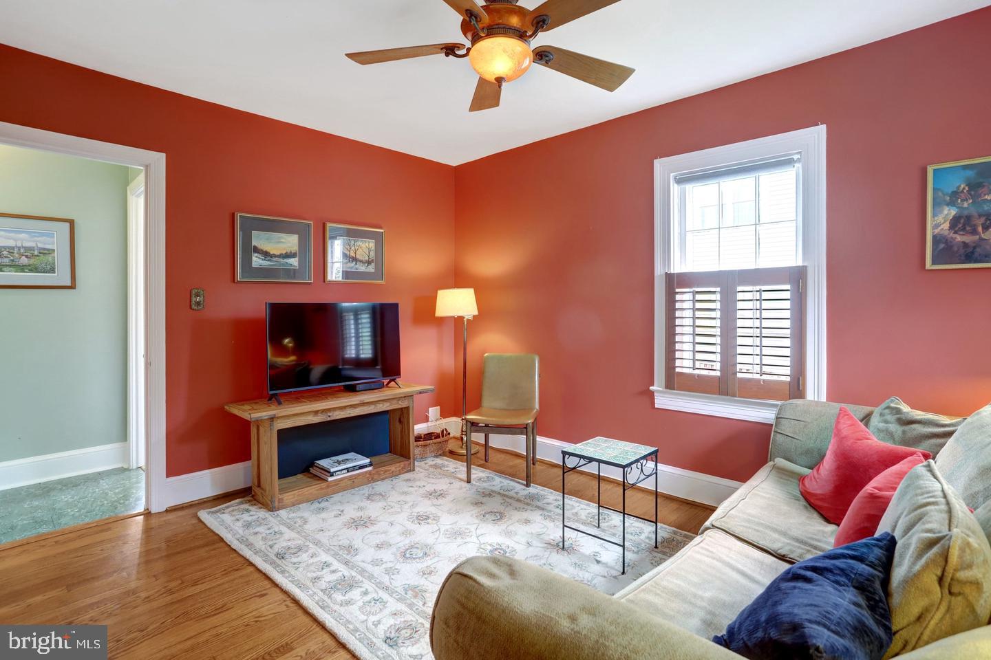34 S Pershing Dr Property Photo 7