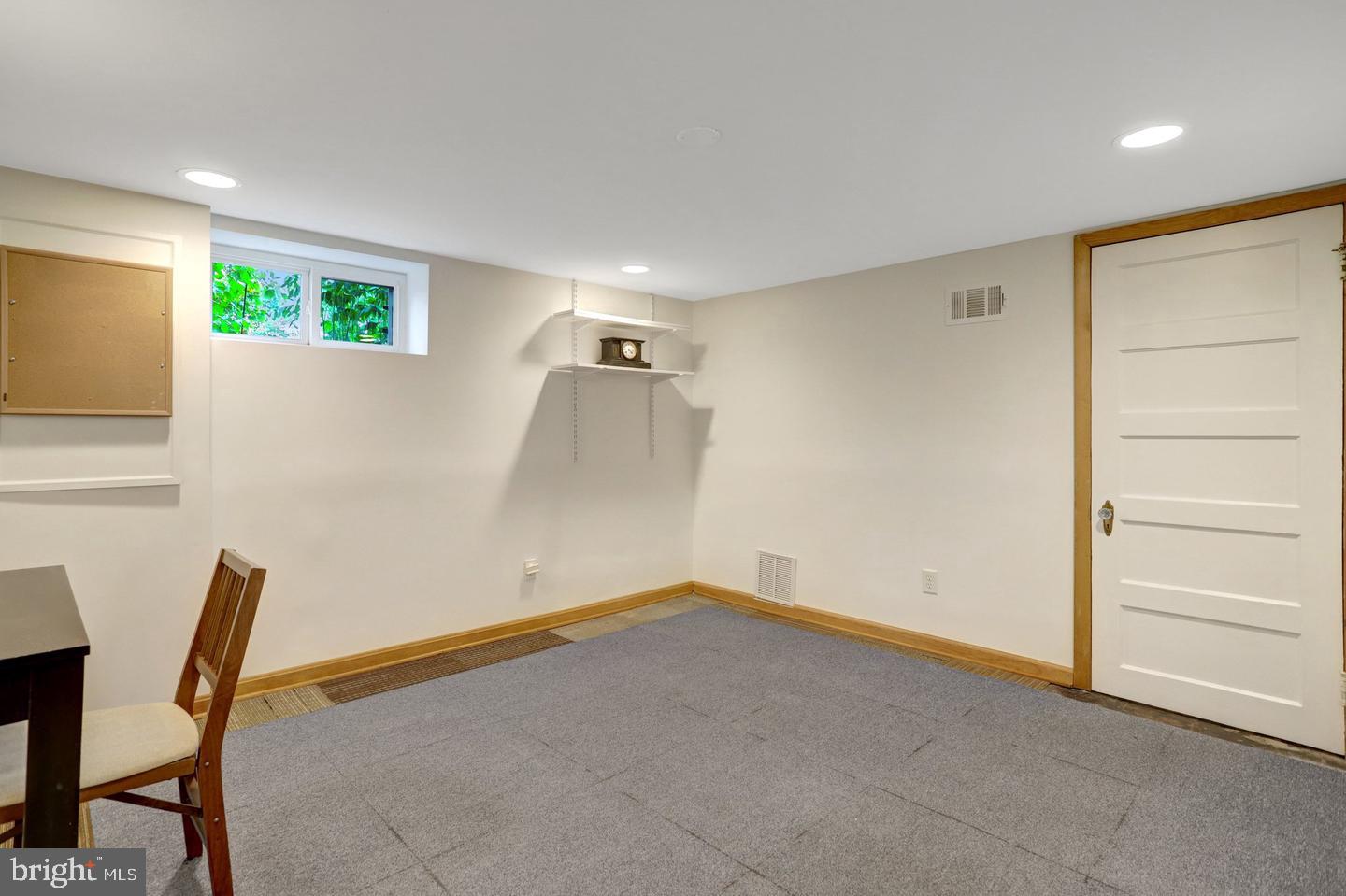 34 S Pershing Dr Property Photo 29