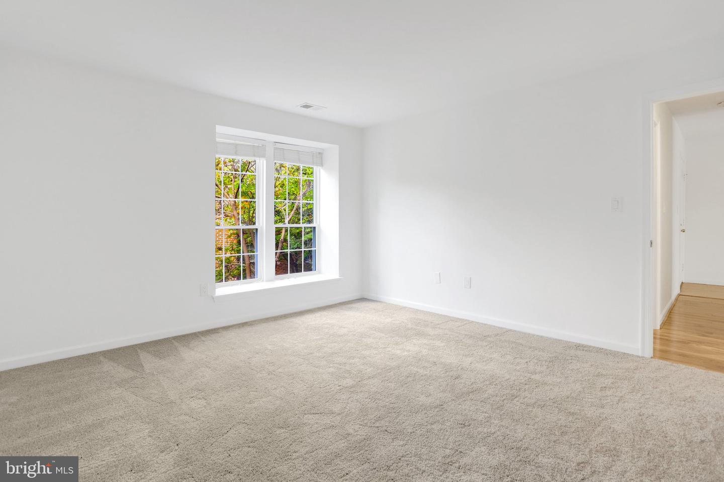 2614 S Arlington Mill Dr #f Property Photo 25