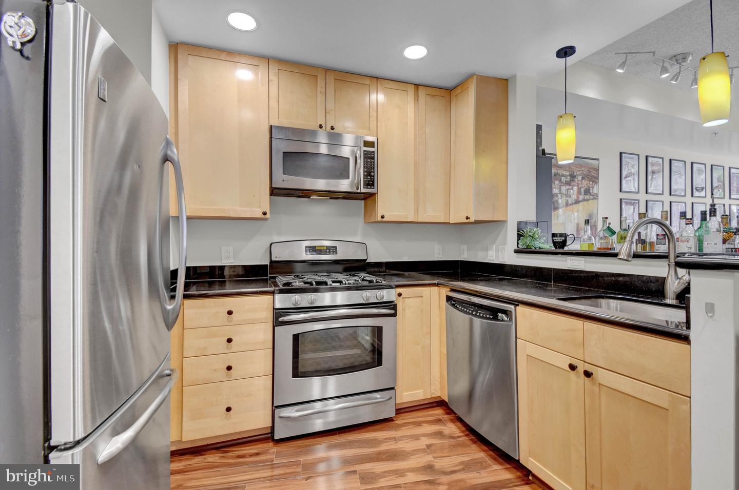 3600 S Glebe Rd #327w Property Photo 2