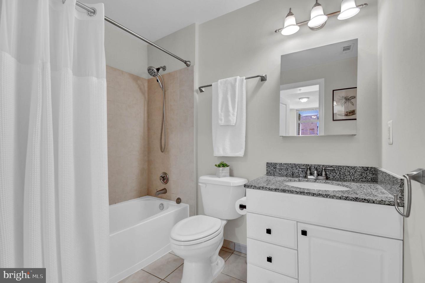 3600 S Glebe Rd #327w Property Photo 16