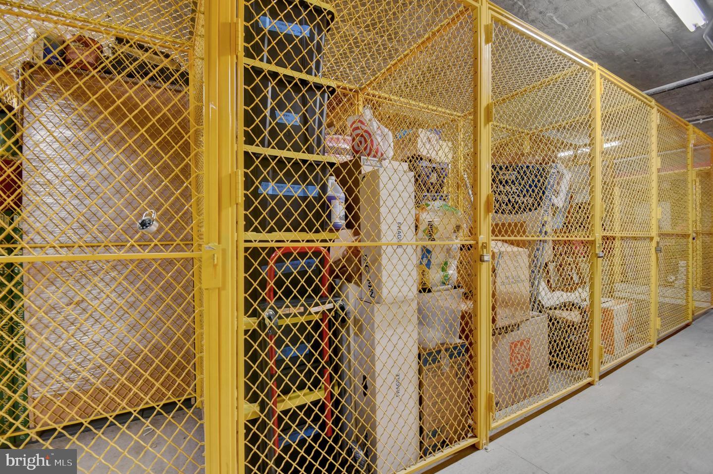 3600 S Glebe Rd #327w Property Photo 18
