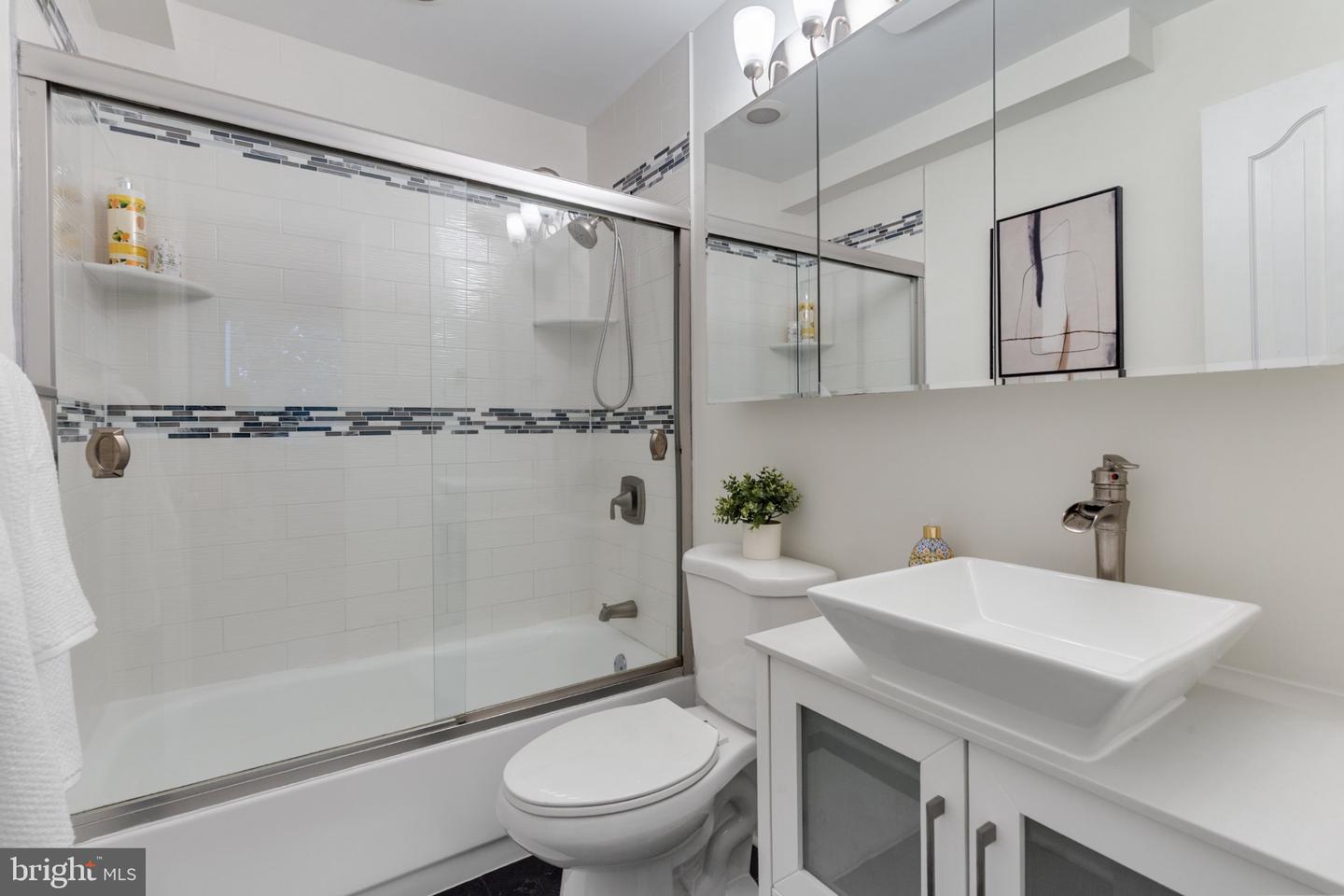 2208 S Randolph St #1 Property Photo 14