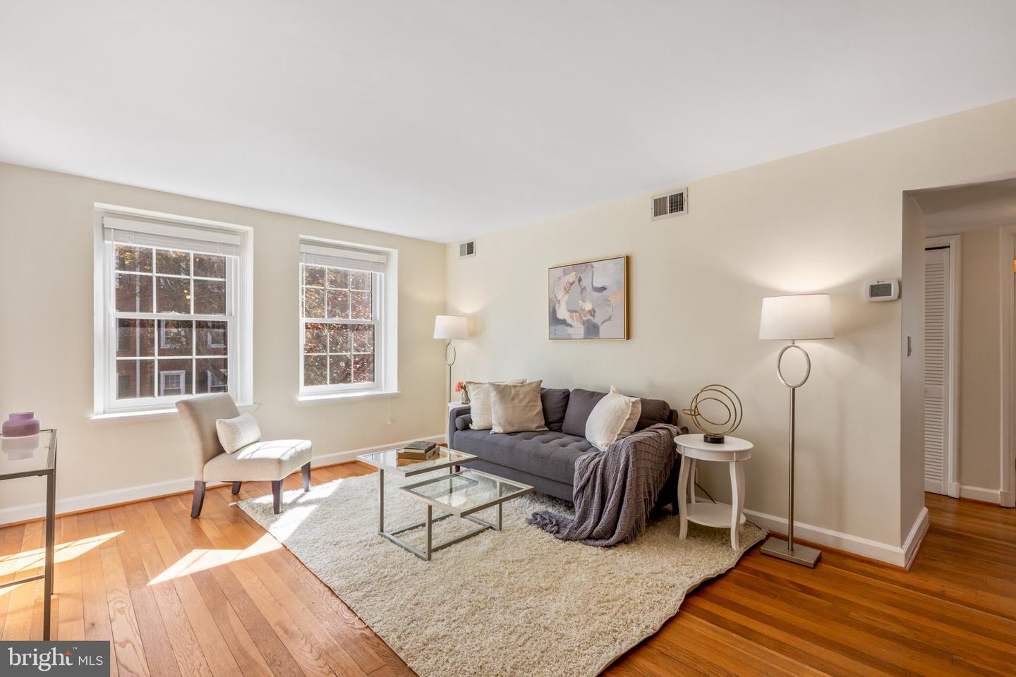 2916 S BUCHANAN ST #B1 Property Photo 1
