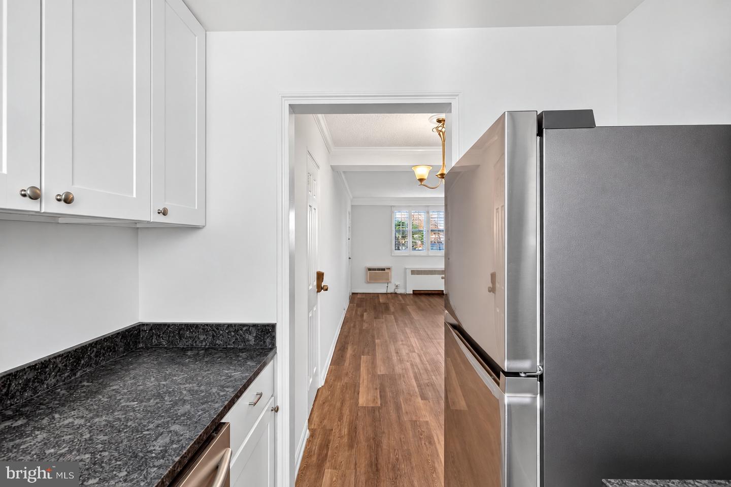 4326 N Pershing Dr #43261 Property Photo 5