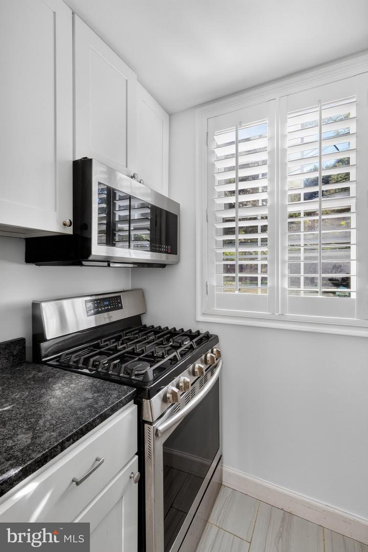 4326 N Pershing Dr #43261 Property Photo 7