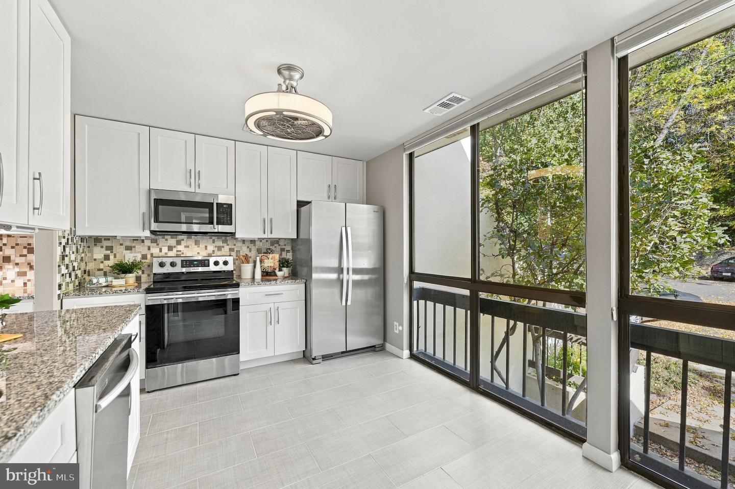 2210 S Quincy St #2 Property Photo 6