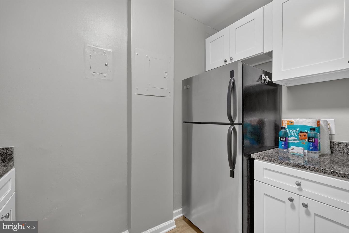 1121 Arlington Blvd #620 Property Photo 3
