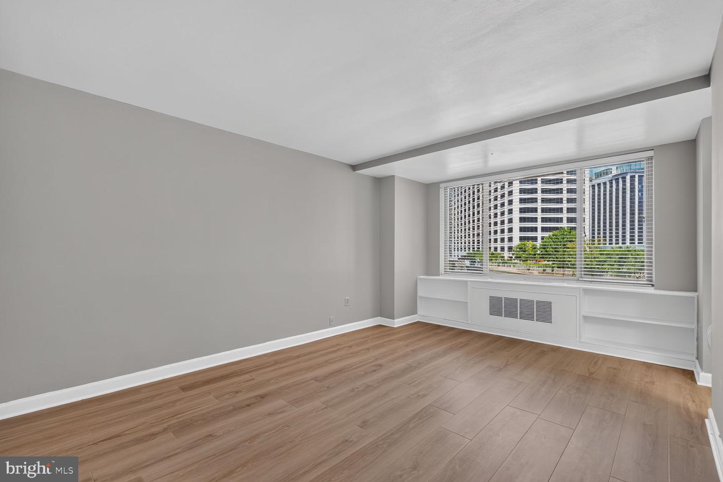 1121 Arlington Blvd #620 Property Photo 8