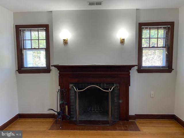 202 E Spring St Property Photo 10