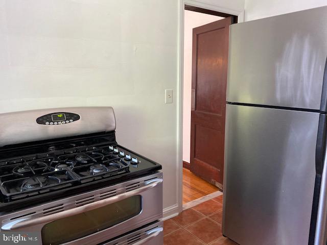 202 E Spring St Property Photo 11