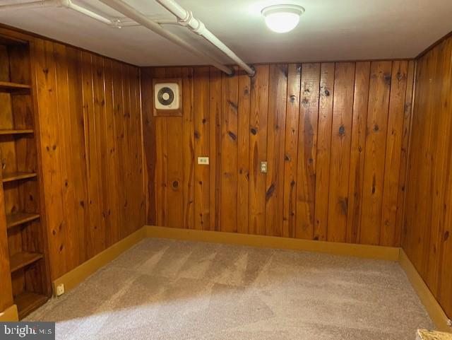 202 E Spring St Property Photo 19