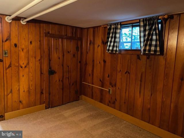 202 E Spring St Property Photo 20