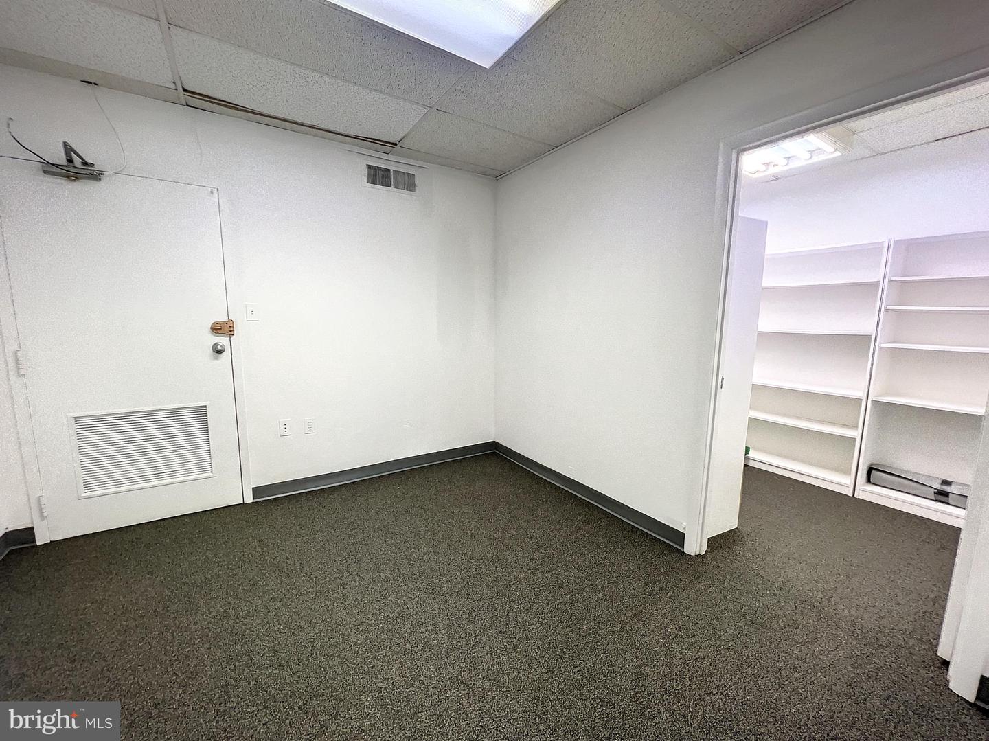 801 N Pitt St #120 Property Photo 6